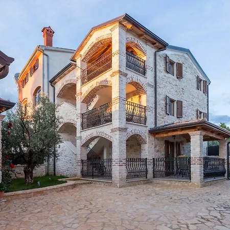 Apartments P&B Tar-Vabriga Exterior photo